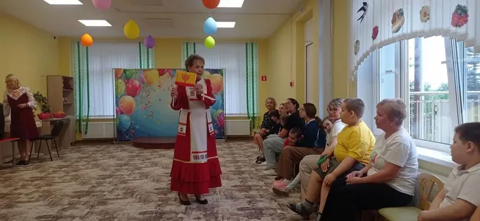 Дошколята знакомятся с чувашским флагом