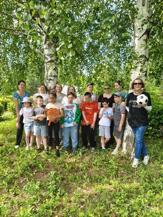 Ученики и педагоги желают всем хорошего летнего отдыха