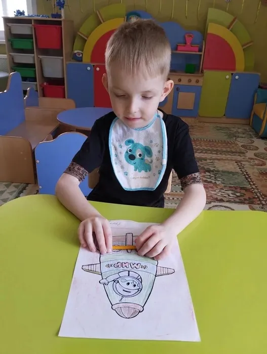 Творческая мастерская Рисуем ракету 3