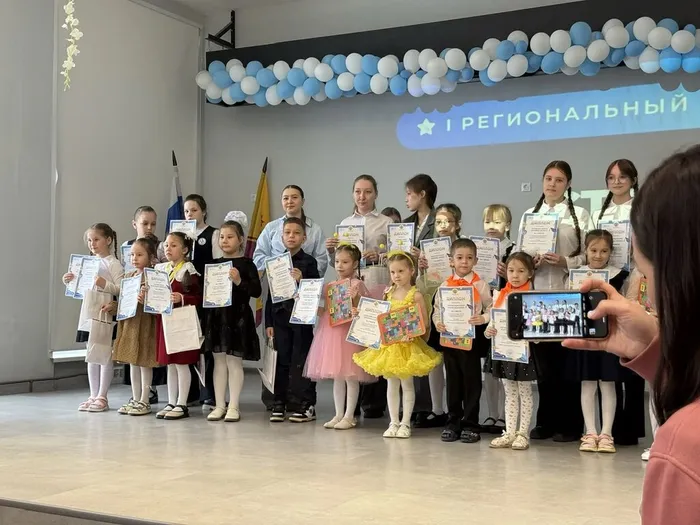 Дети и наставники лицезрели выступления роботов и студентов