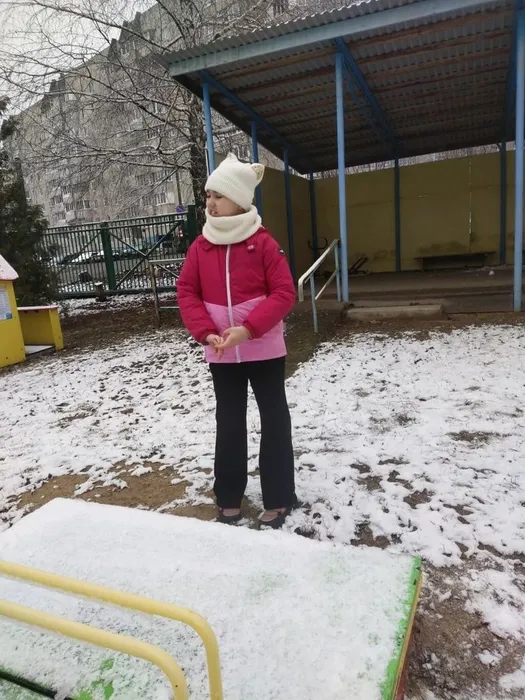 Воспитанница на прогулке