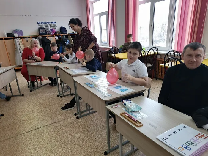 За выполненные задания ребята получили призы