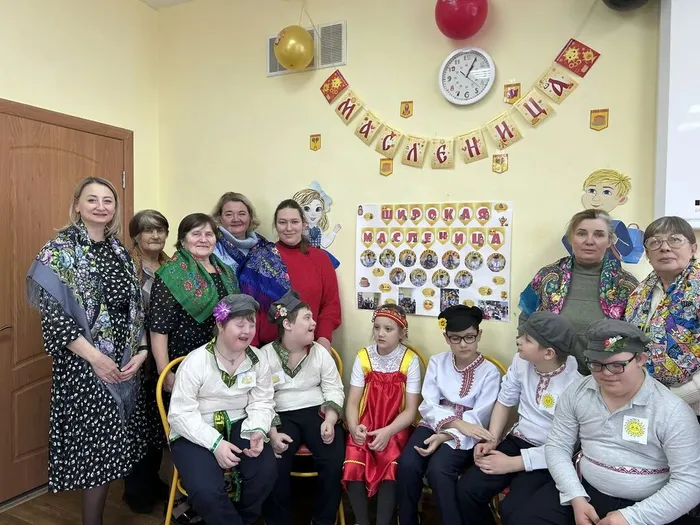 Дети и родители 4 Е на масленице