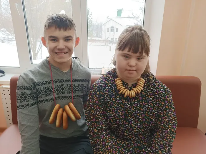 Ученики 5 класса встречают Масленицу