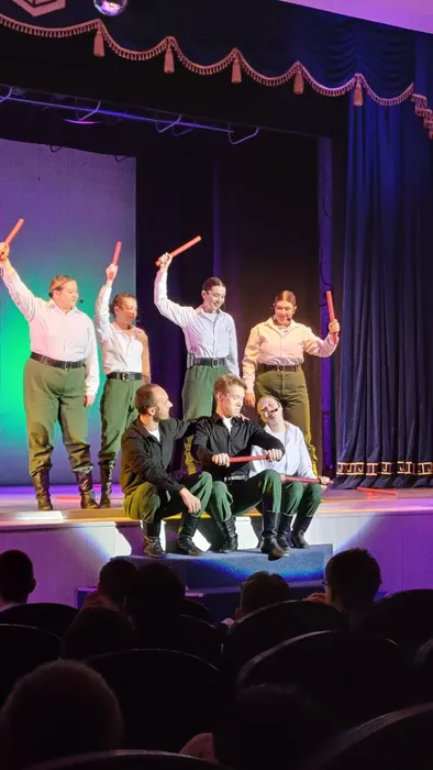 Сцена из спектакля «Сын артиллериста»