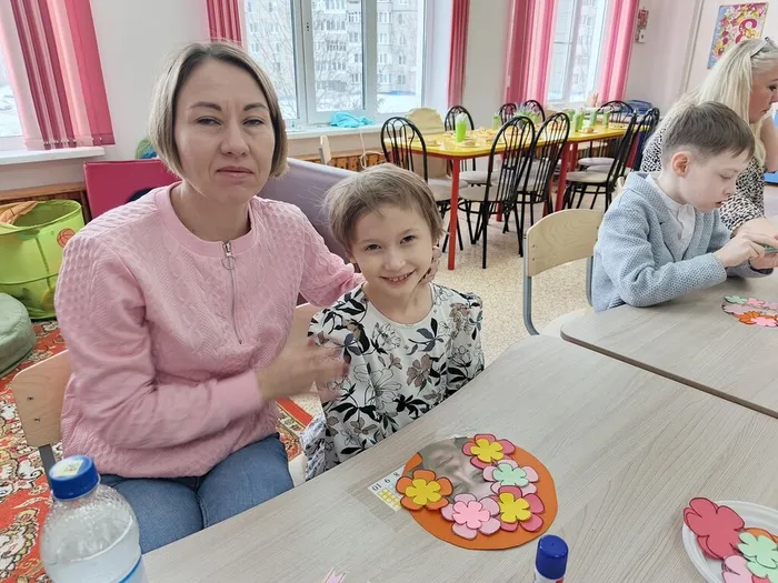 Участницы сделали портрет