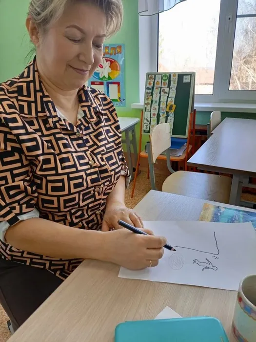 Выполнение проективной методики для определения актуального психоэмоционального состояния участников